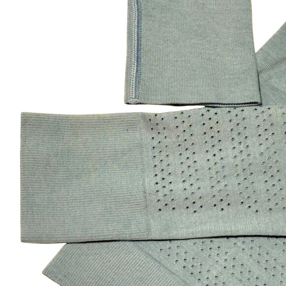 Like New Lululemon Breeze By Long Sleeve Running Athletic Top  Cascade Blue S 4 - Picture 8 of 8